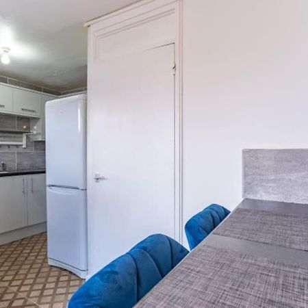 Spacious Flat In West Midlands バーミンガム エクステリア 写真