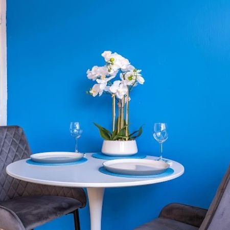 Spacious Flat In West Midlands バーミンガム エクステリア 写真