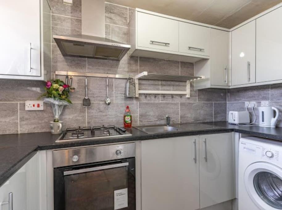 Spacious Flat In West Midlands バーミンガム エクステリア 写真
