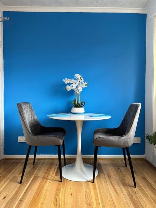 Spacious Flat In West Midlands バーミンガム エクステリア 写真