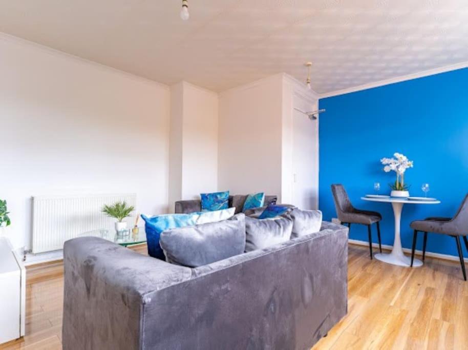 Spacious Flat In West Midlands バーミンガム エクステリア 写真